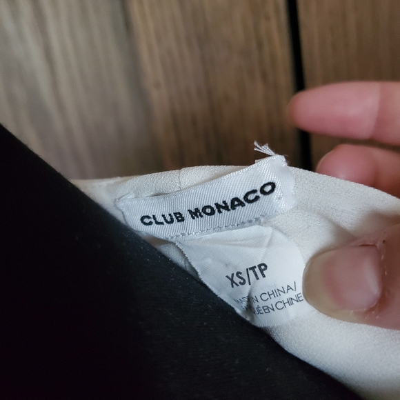 LAST CHANCE Club Monaco White Boxy Crop Tank Top - Picture 3 of 4